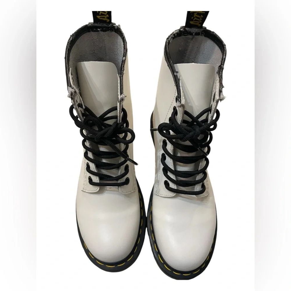 Dr. Martens White Leather Lace Up boots- Women's 7 - Picture 5 of 16